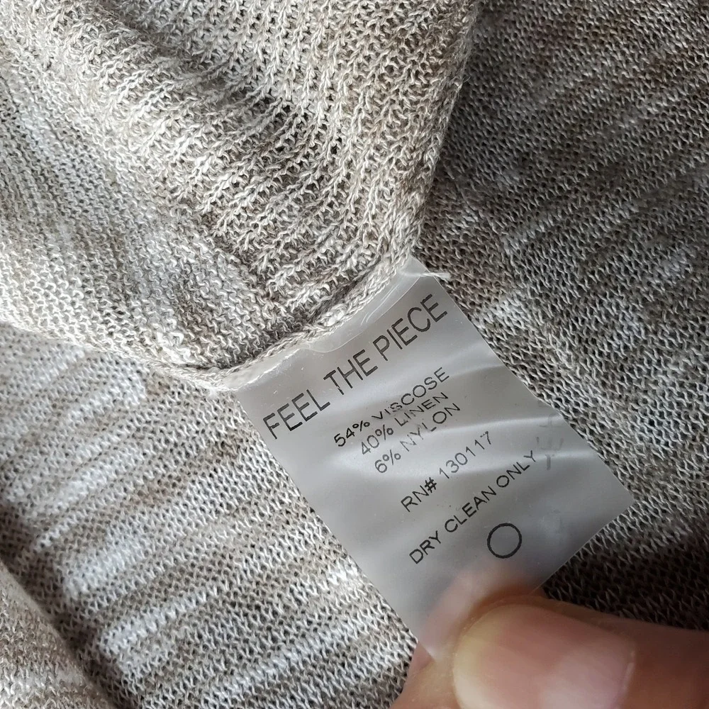 Feel The Piece Sweater Womens O/S Multi Lightweight Linen Blend V-Neck Pullover